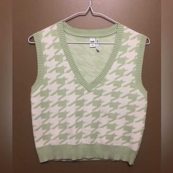 Twik Mint Green & White Design Knit V-Neck Vest - Picture 4 of 6